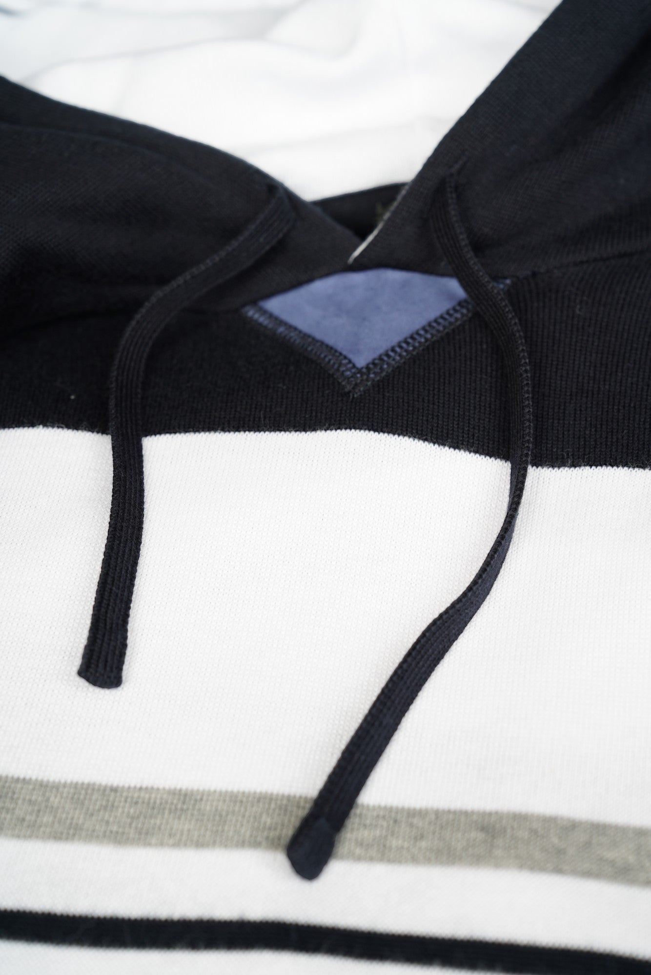 Kiton pull en coton avec cuir et capuche blanc