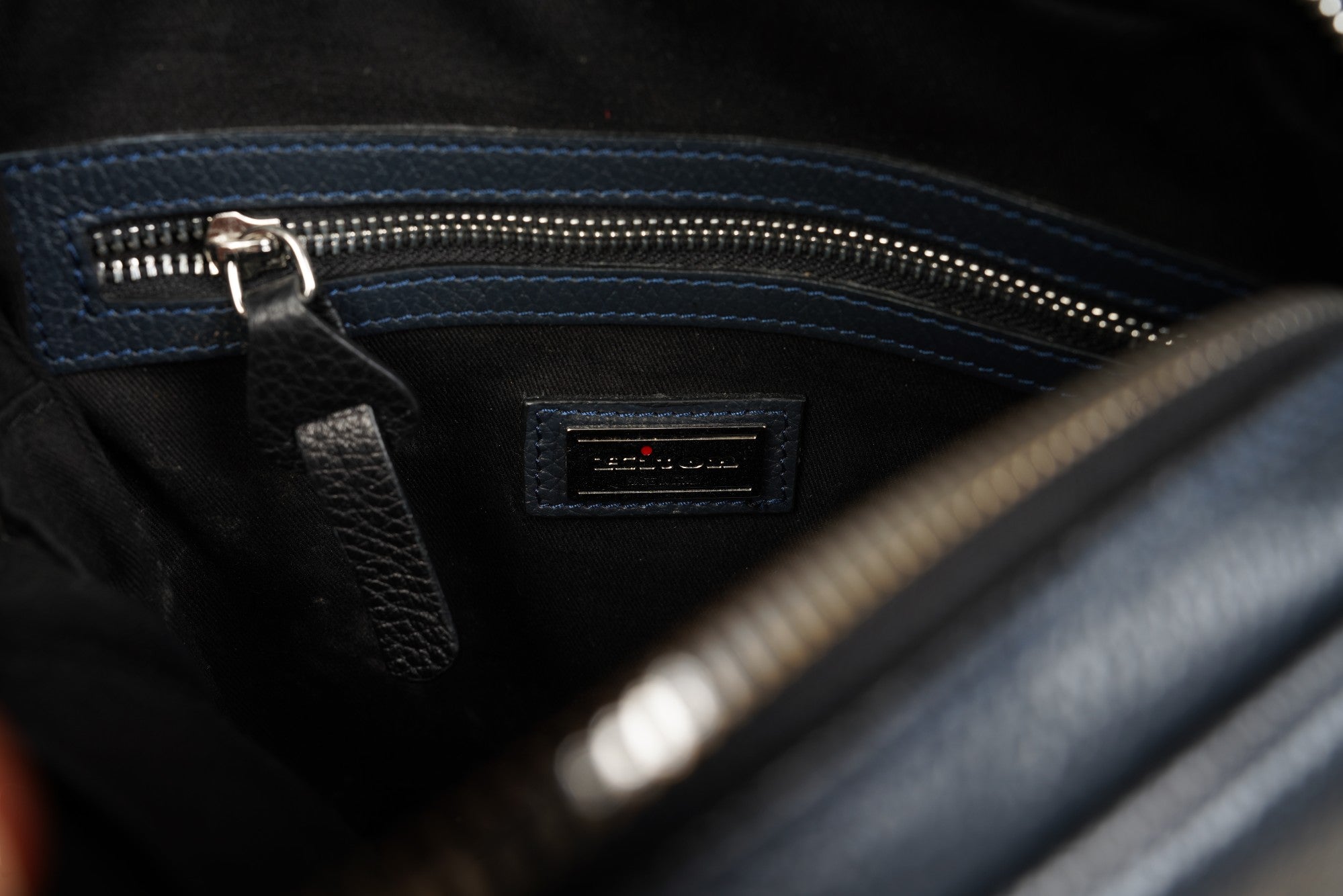 Kiton Handtasche Umhängetasche Leder Crossbody Tasche