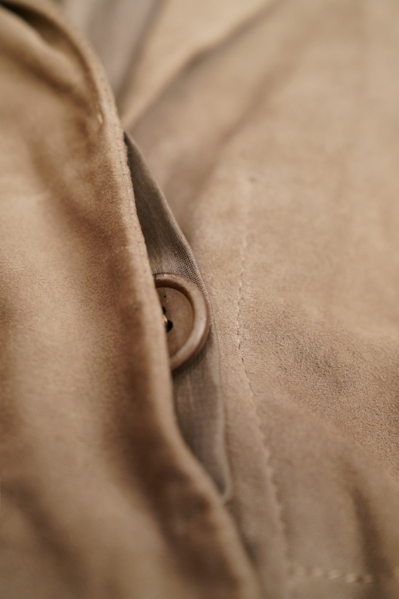 Brunello Cucinelli Veste Gilet en daim et soie manches courtes 38/40 (D)