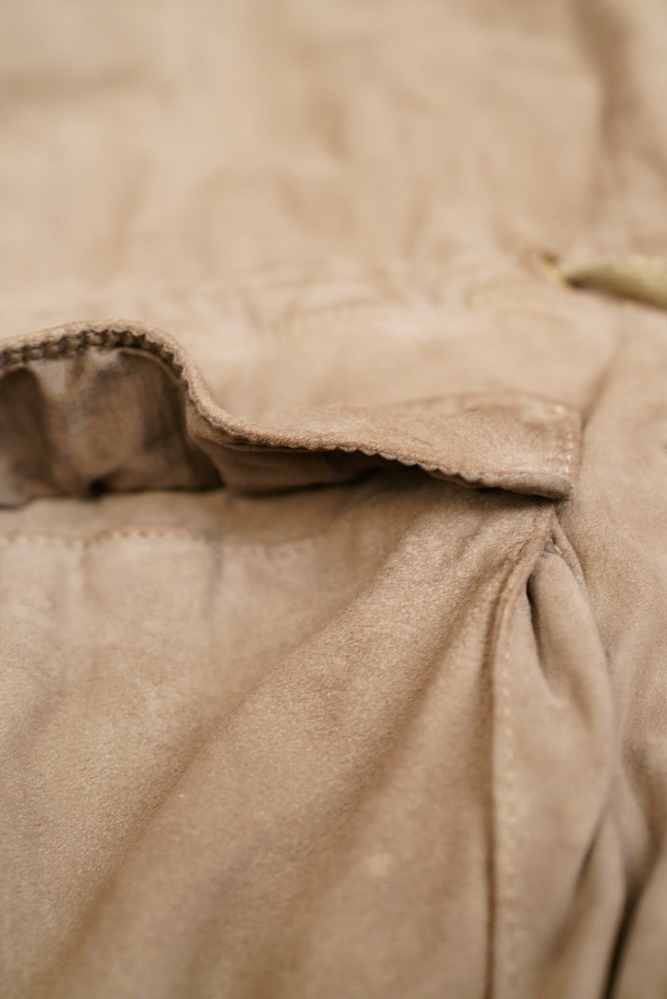 Brunello Cucinelli Veste Gilet en daim et soie manches courtes 38/40 (D)