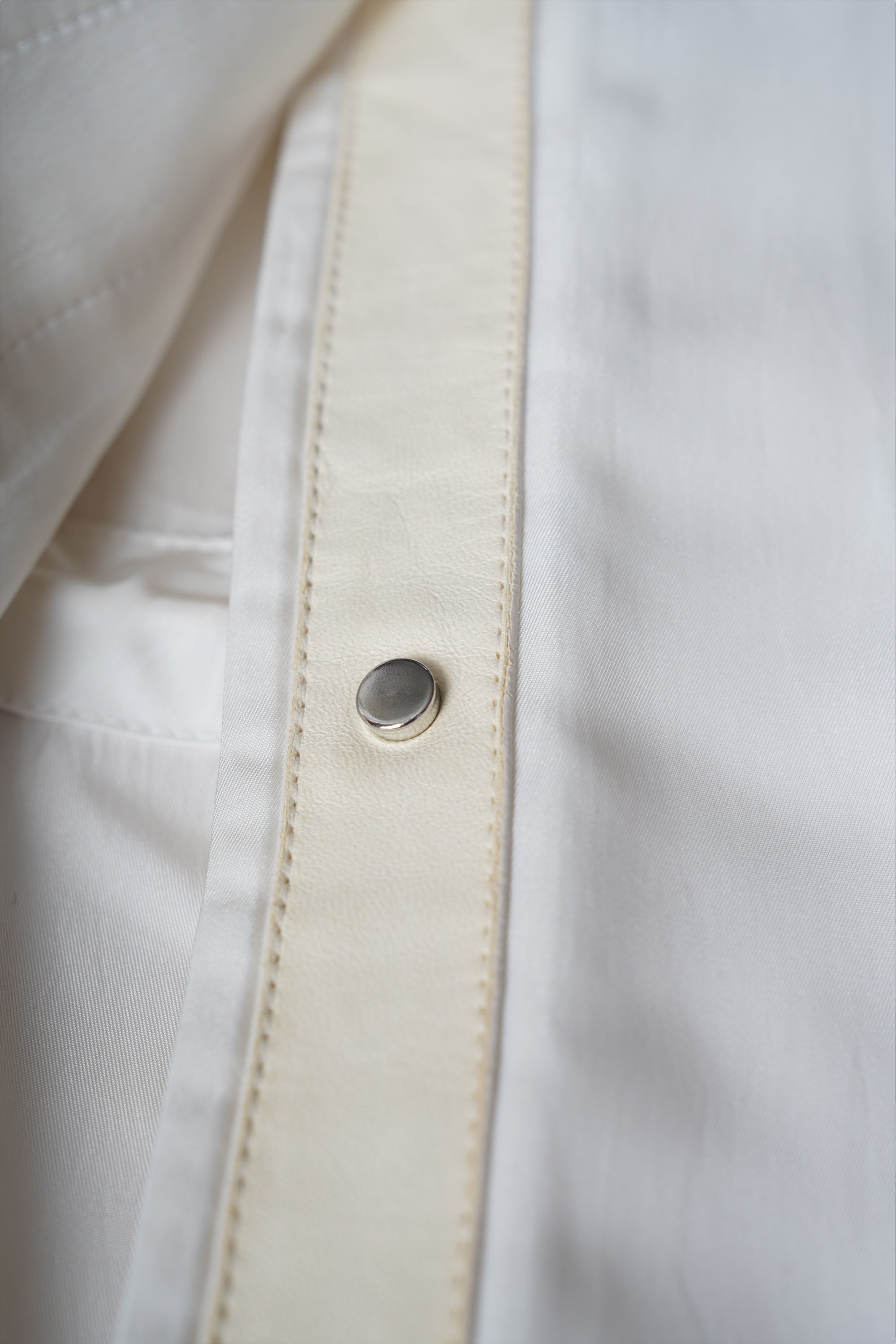 Loro Piana Veste Femme Mélange de soie avec détails en cuir