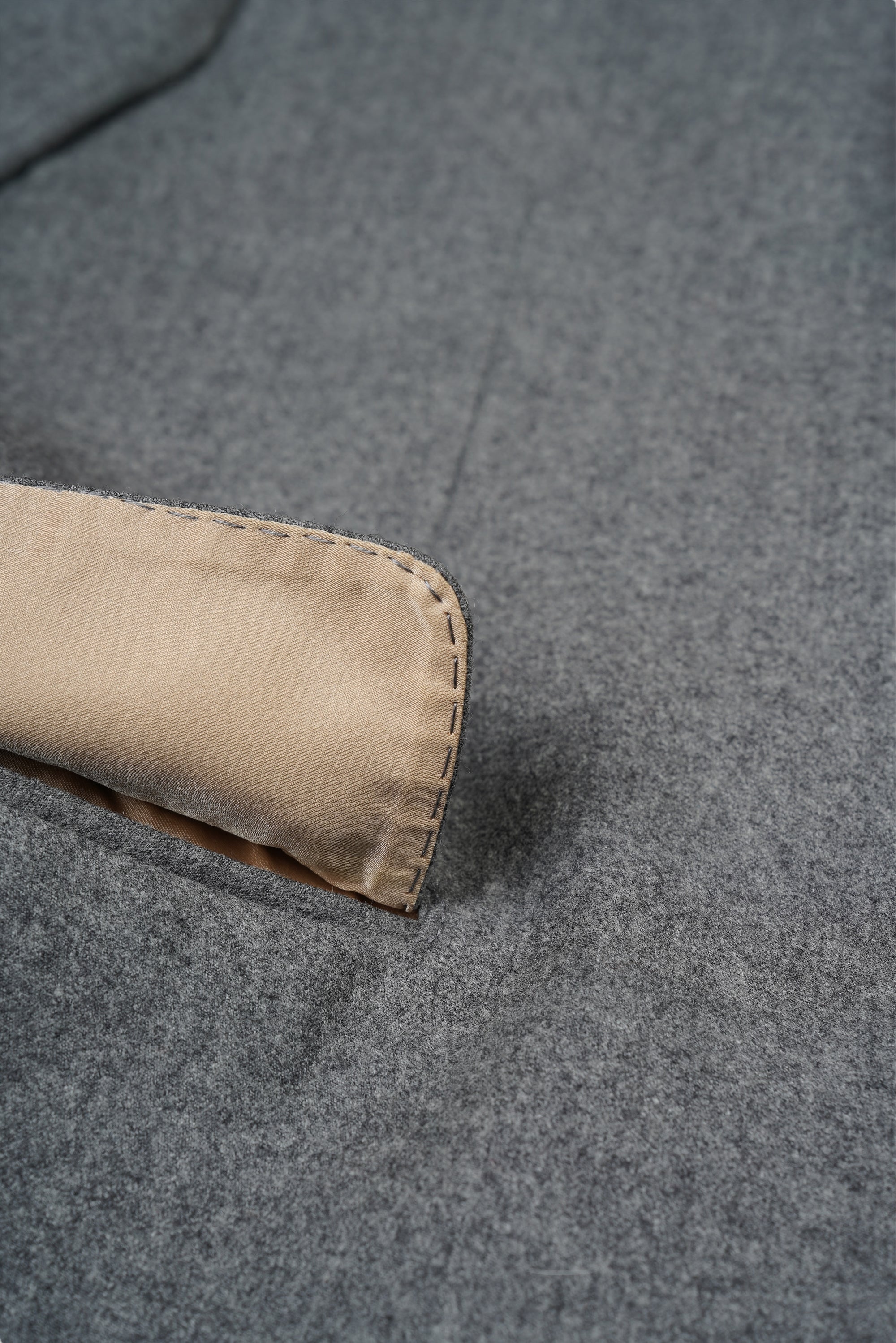 Brunello Cucinelli Mantel Einreiher grau 48 (S-M)