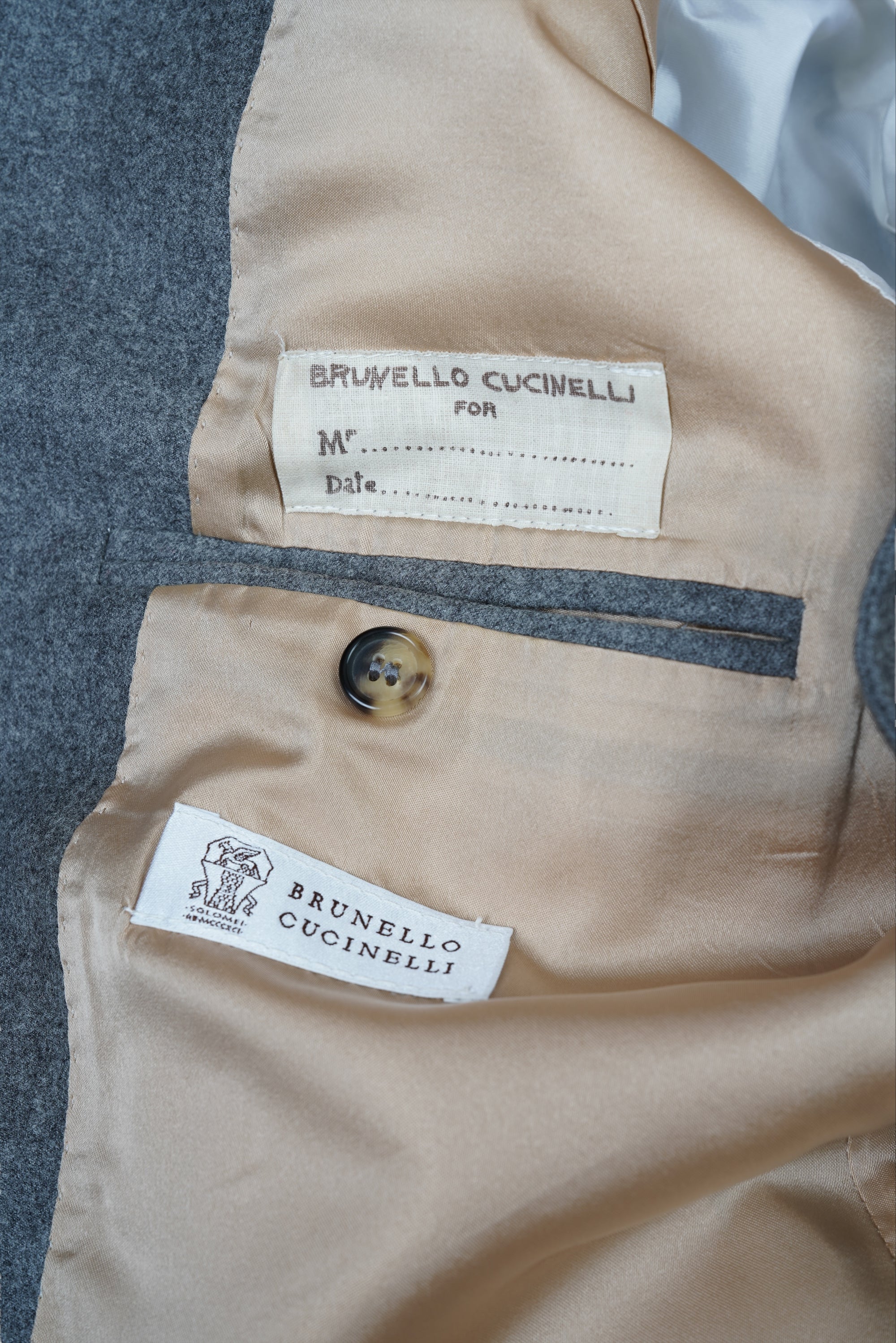 Brunello Cucinelli Mantel Einreiher grau 48 (S-M)