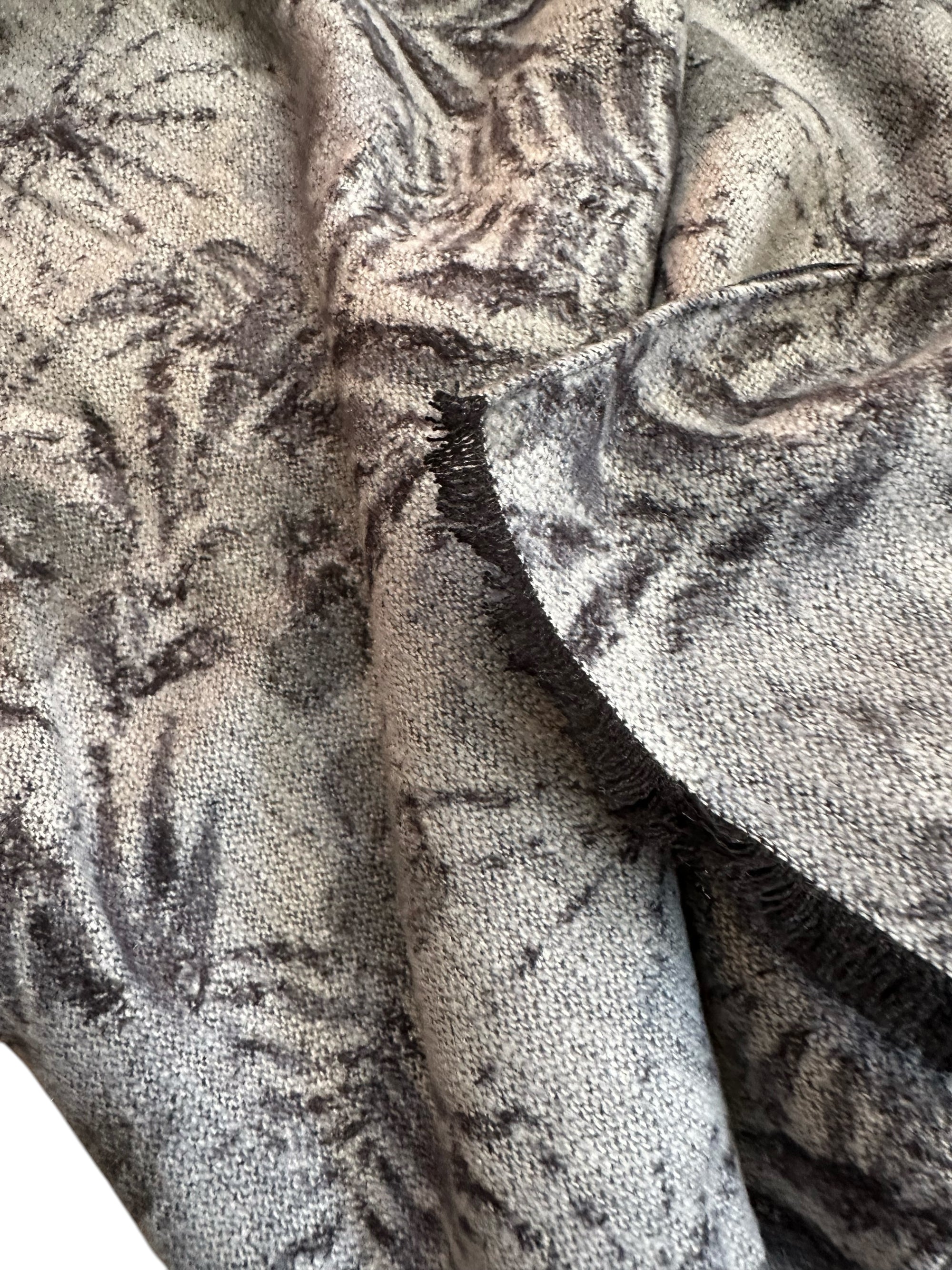 Kiton Schal Seide mit Fransen 42x 170 cm florales Muster grau