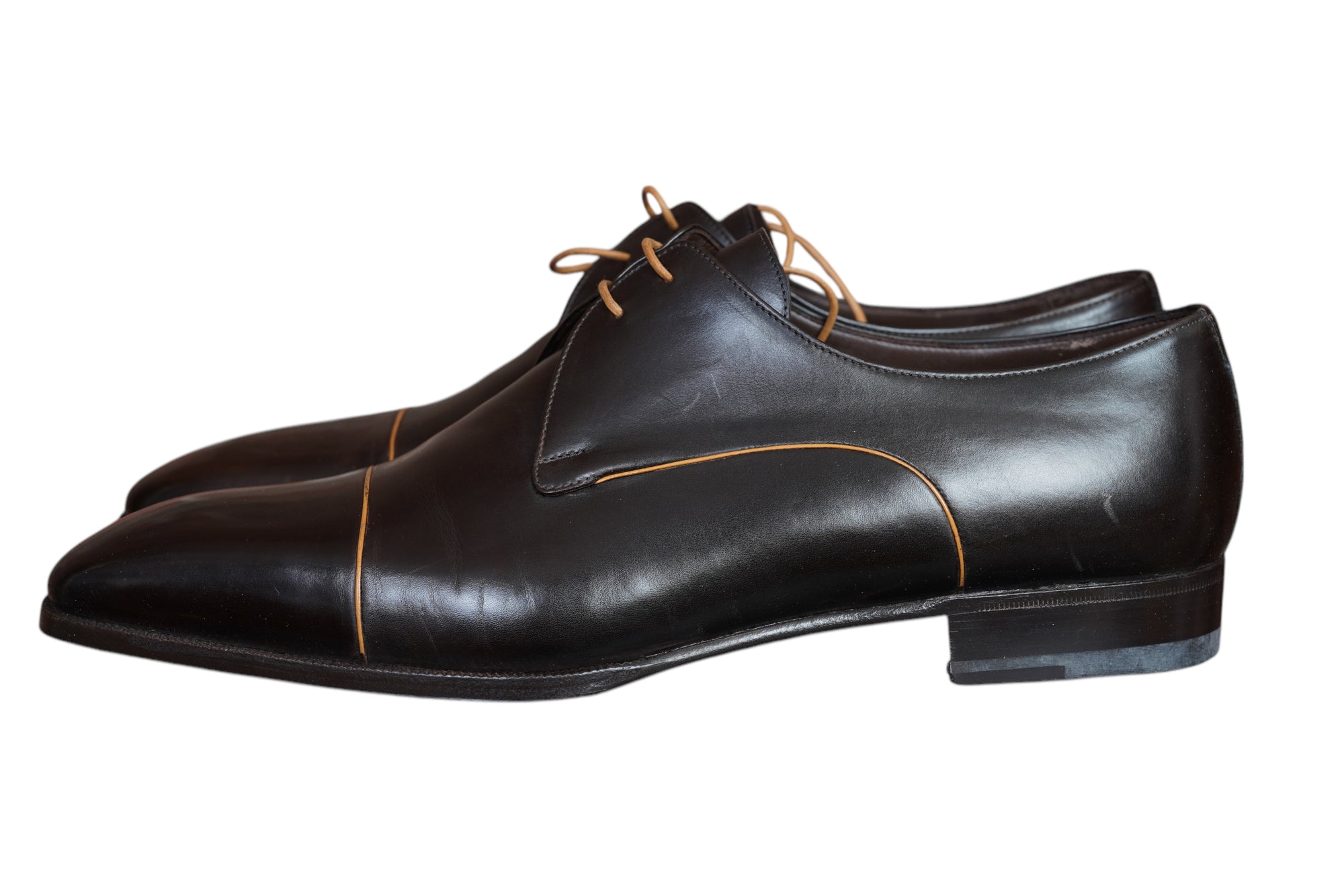 Brioni Derby Schuhe aus Kalbsleder in Schwarz Essential-Kollektion