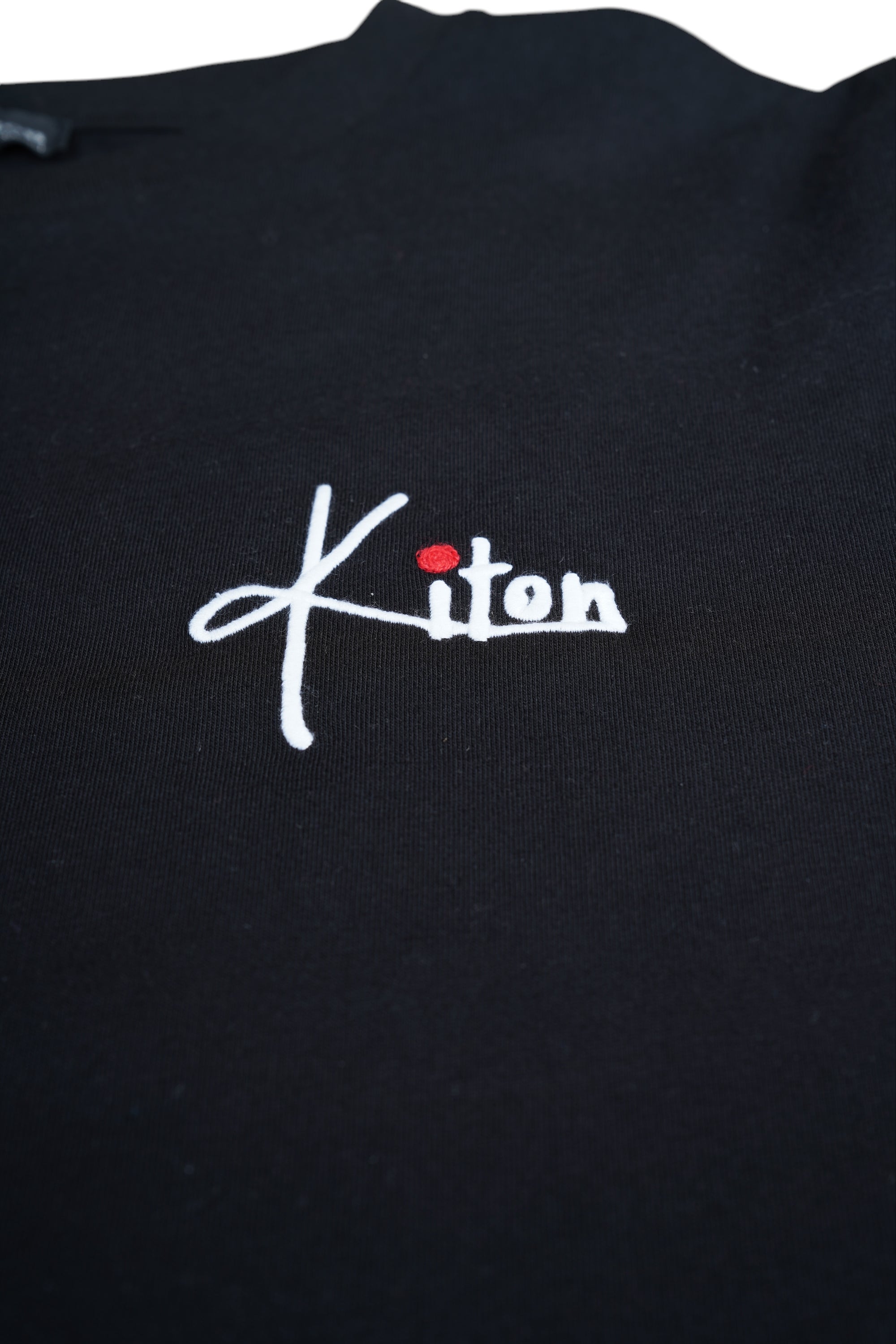 Kiton T-Shirt schwarz handgefertigt Baumwolle bestickt