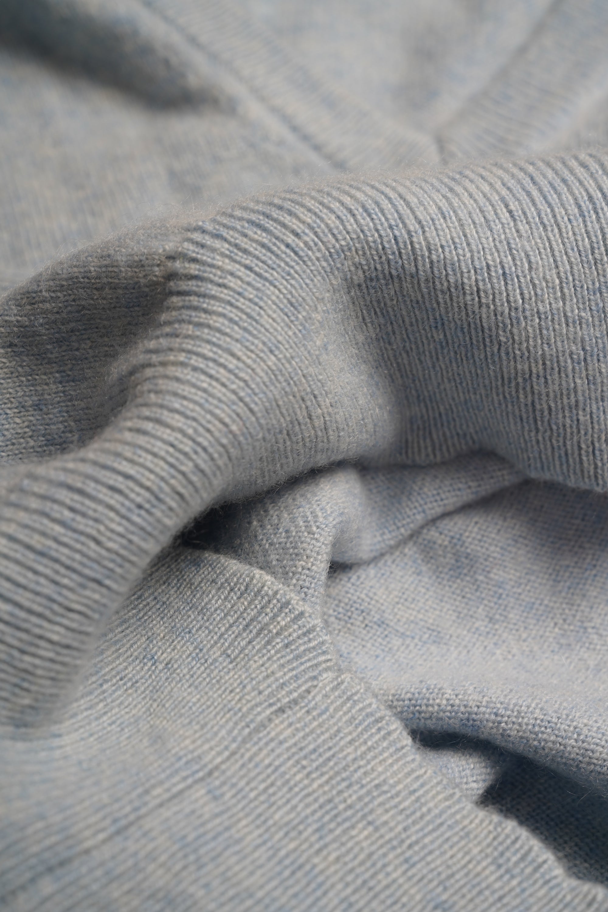 Brunello Cucinelli Pullover aus Kaschmir V-Neck hellblau