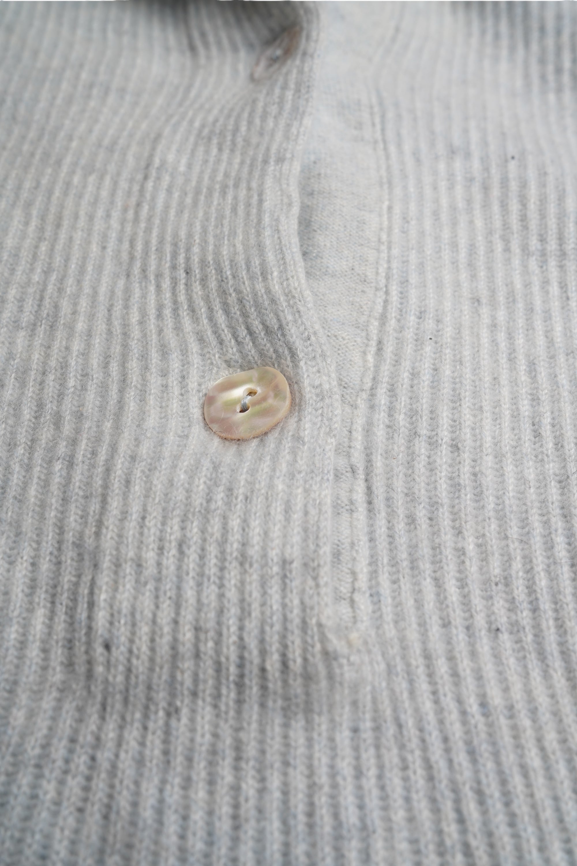 Brunello Cucinelli Pullover Kaschmir Ripstrick Cardigan zwei Außentaschen hellblau